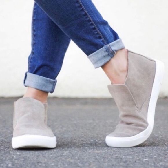 Dolce Vita Shoes - DOLCE VITA SUEDE Sneakers